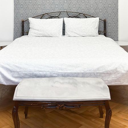 Teodora Square Apartments Площа Святого Теодора Lviv Extérieur photo